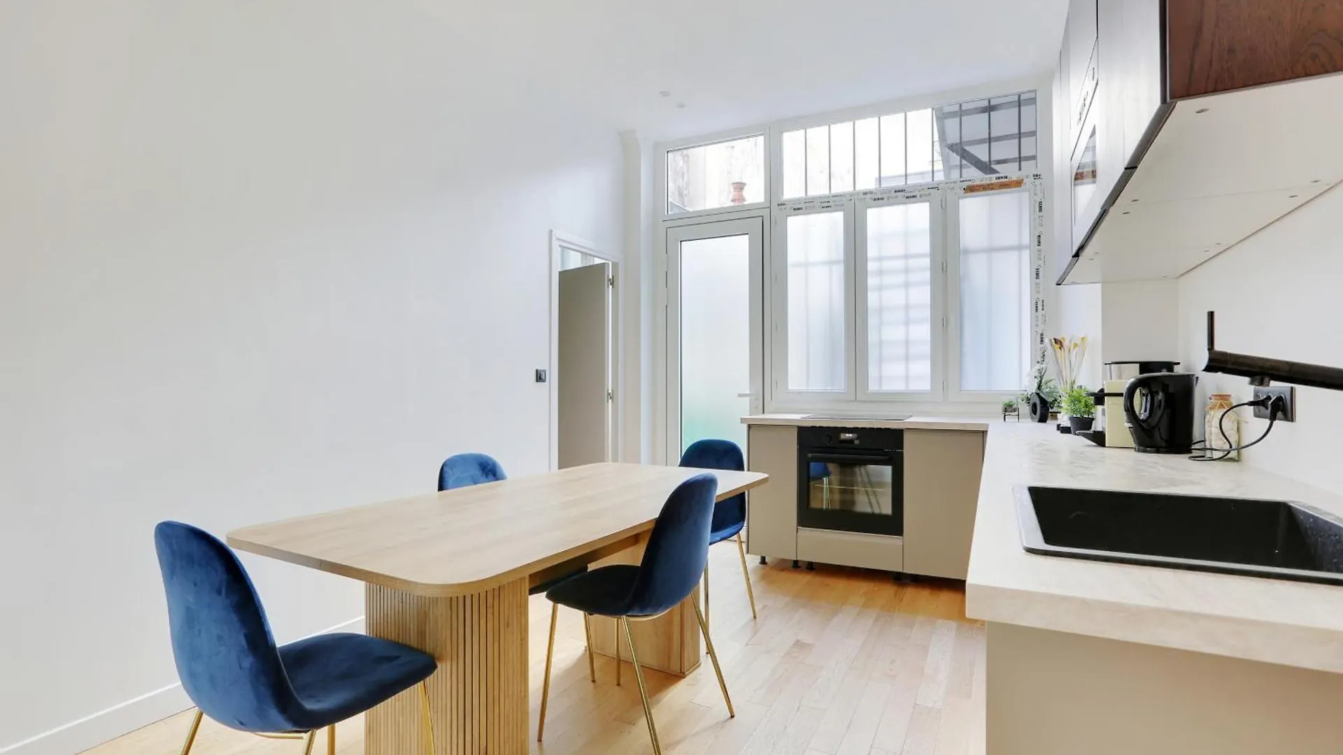 Beautiful 2 Bdr Duplex In Paris Apartman